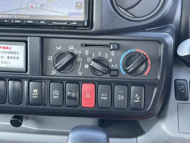 日野 デュトロ TPG-XZU600X(2WD)の写真24