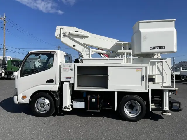 日野 デュトロ TPG-XZU600X(2WD)の写真38