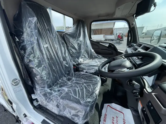 三菱 キャンター 2RG-FBA20(2WD)の写真18