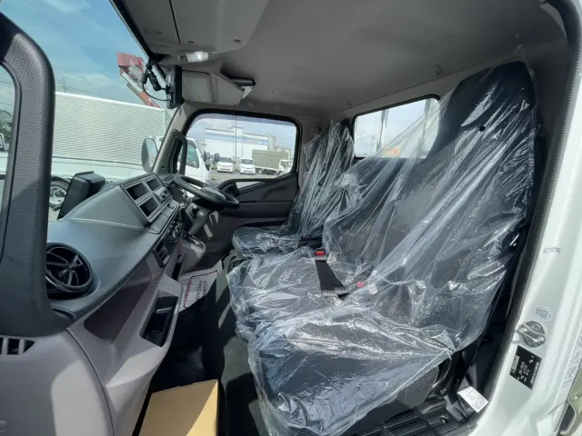 三菱 キャンター 2RG-FBA20(2WD)の写真19