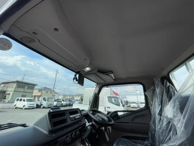 三菱 キャンター 2RG-FBA20(2WD)の写真20