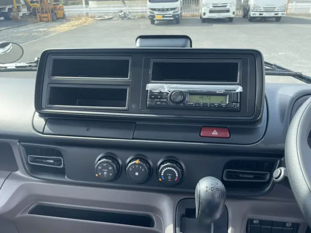 三菱 キャンター 2RG-FBA20(2WD)の写真22
