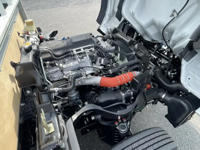三菱 キャンター 2RG-FBA20(2WD)の写真32