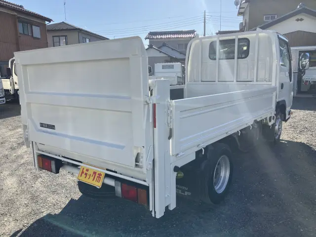 いすゞ エルフ TRG-NJR85A(2WD)の写真3