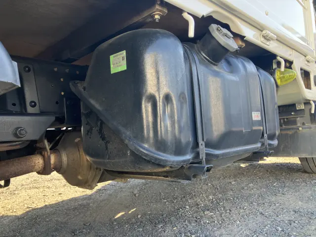 いすゞ エルフ TRG-NJR85A(2WD)の写真42