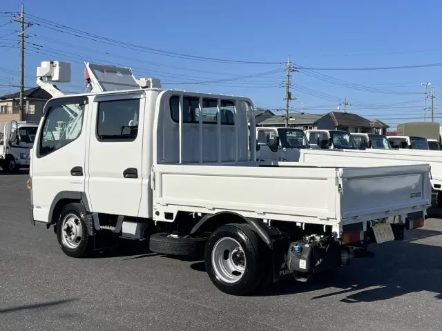 三菱 キャンター TPG-FBA00(2WD)の写真5