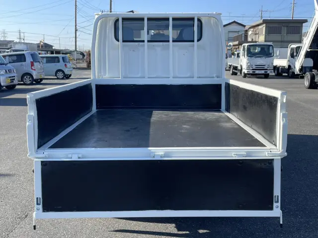 三菱 キャンター TPG-FBA00(2WD)の写真11