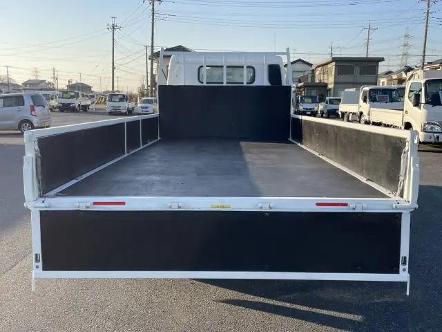 三菱 キャンター 2PG-FEB50(2WD)の写真12