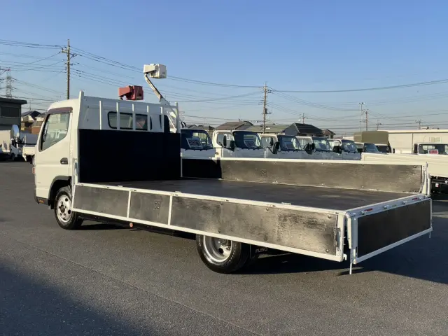 三菱 キャンター 2PG-FEB50(2WD)の写真15