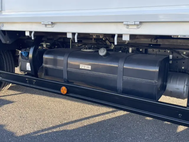 三菱 キャンター 2PG-FEB50(2WD)の写真16