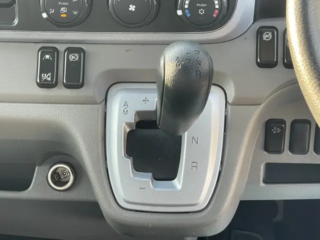 三菱 キャンター 2PG-FEB50(2WD)の写真22