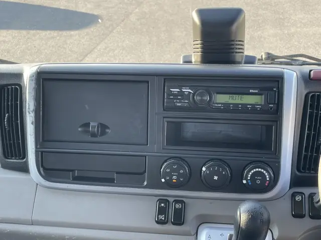 三菱 キャンター 2PG-FEB50(2WD)の写真23