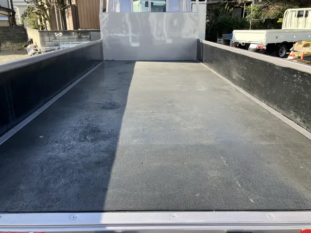 三菱 キャンター 2PG-FEAV0の写真4