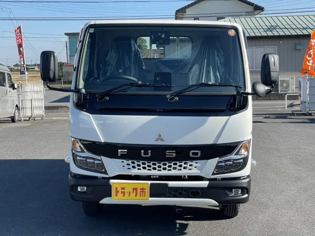 三菱 キャンター 2TG-FBA00(2WD)の写真2
