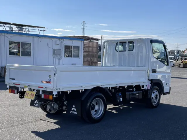 三菱 キャンター 2TG-FBA00(2WD)の写真3