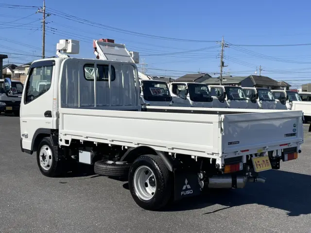 三菱 キャンター 2TG-FBA00(2WD)の写真6