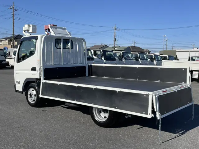三菱 キャンター 2TG-FBA00(2WD)の写真13