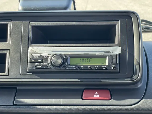 三菱 キャンター 2TG-FBA00(2WD)の写真19