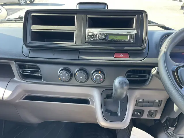 三菱 キャンター 2TG-FBA00(2WD)の写真20