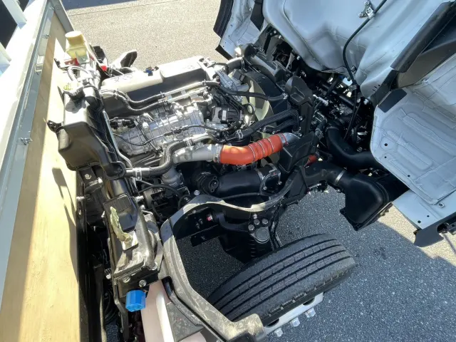 三菱 キャンター 2TG-FBA00(2WD)の写真32