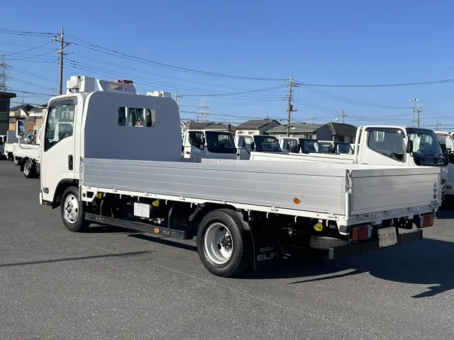 いすゞ エルフ TRG-NMR85AN(2WD)の写真7