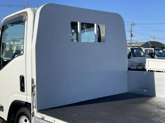 いすゞ エルフ TRG-NMR85AN(2WD)の写真13