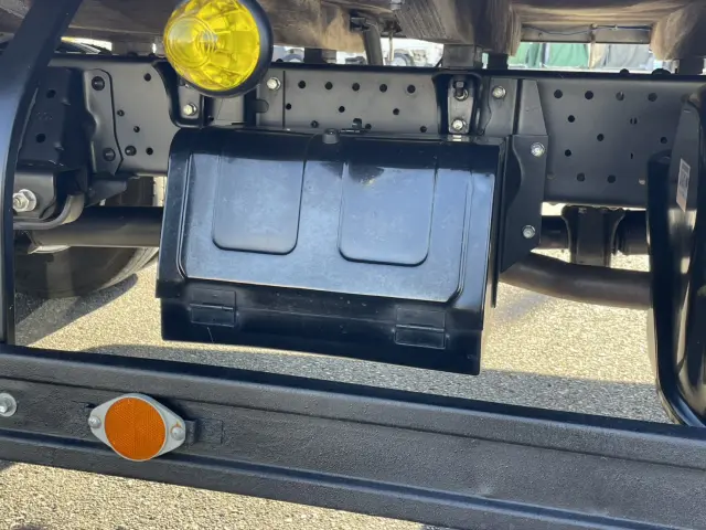 いすゞ エルフ TRG-NMR85AN(2WD)の写真16