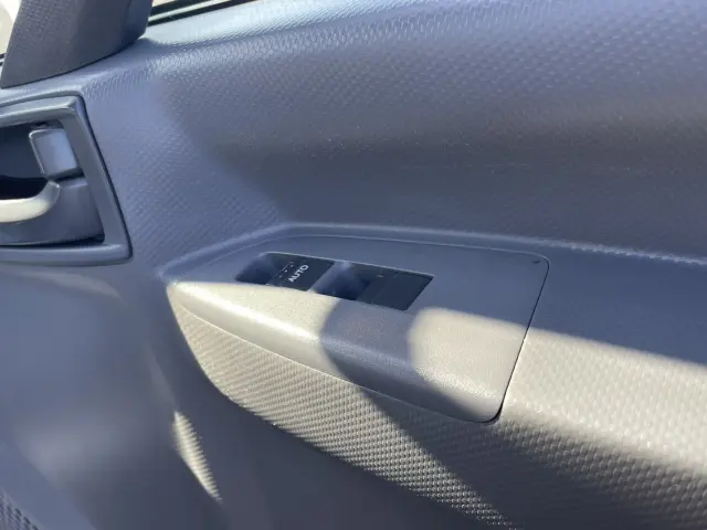 いすゞ エルフ TRG-NMR85AN(2WD)の写真17