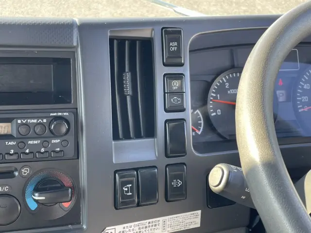 いすゞ エルフ TRG-NMR85AN(2WD)の写真22