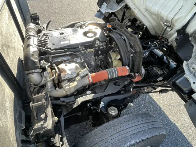 いすゞ エルフ TRG-NMR85AN(2WD)の写真31