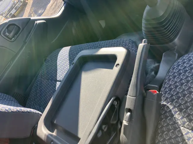 日産 アトラス 2RG-AHR88A(2WD)の写真32