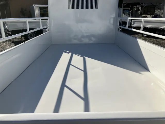 三菱 キャンター 2RG-FBA30(2WD)の写真4