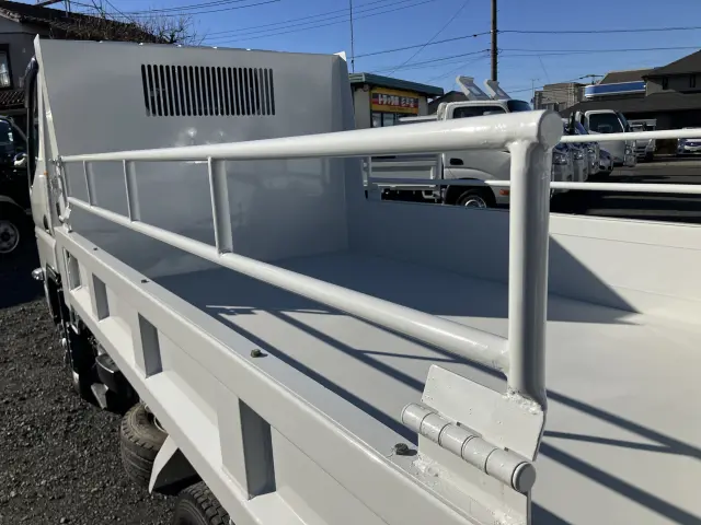 三菱 キャンター 2RG-FBA30(2WD)の写真18