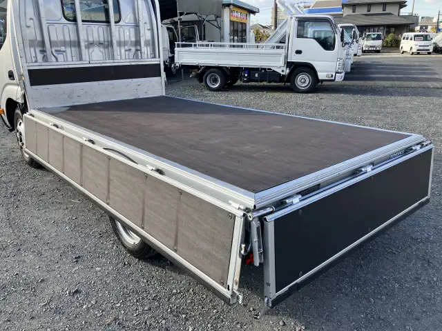 トヨタ トヨエース TKG-XZC605(2WD)の写真4