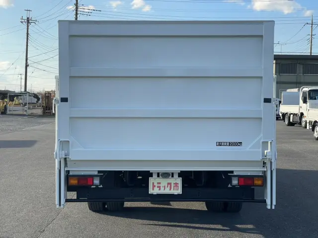 三菱 キャンター TPG-FEB50(2WD)の写真6