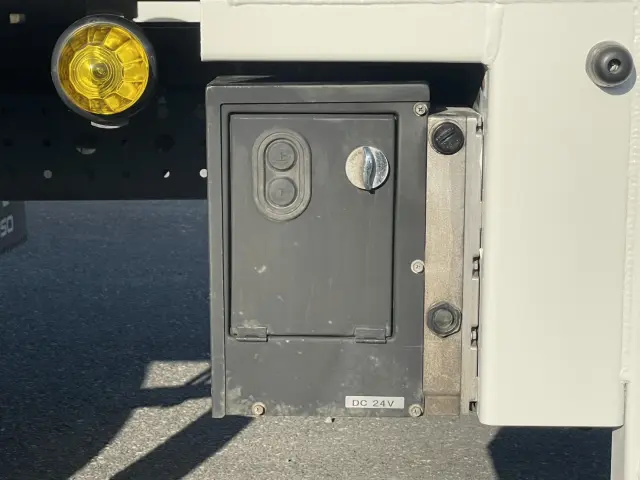 三菱 キャンター TPG-FEB50(2WD)の写真13