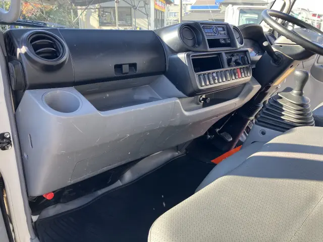 日野 デュトロ TKG-XZU650M(2WD)の写真30