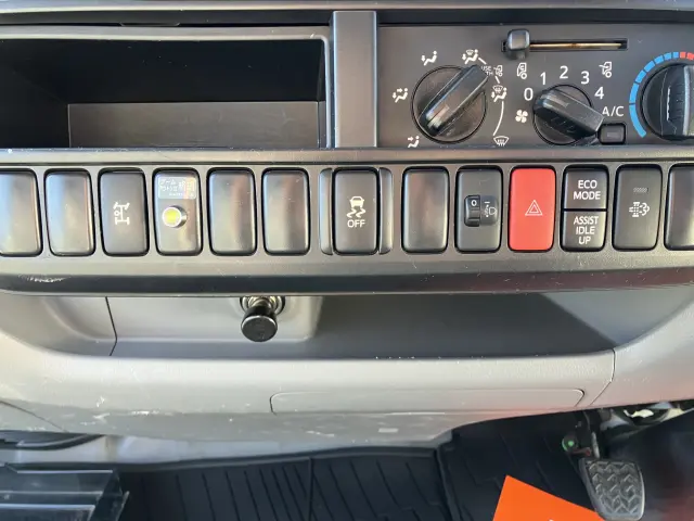 日野 デュトロ TKG-XZU650M(2WD)の写真34