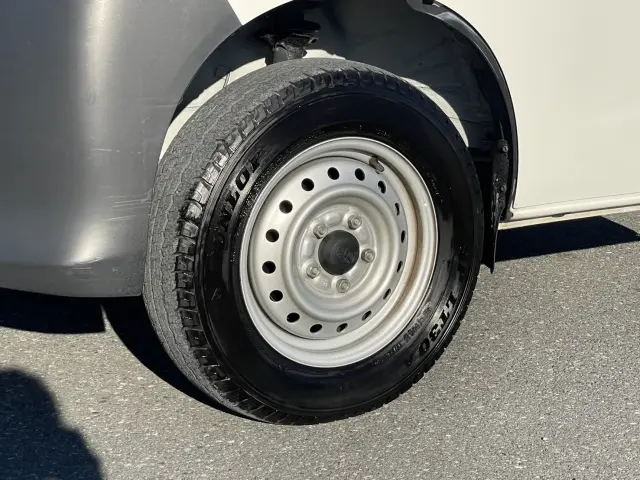 トヨタ タウンエーストラック 5BF-S413U(4WD)の写真9