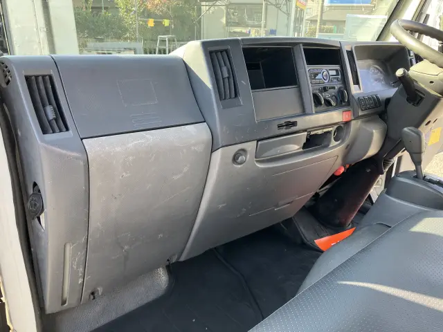 いすゞ エルフ TPG-NJR85AD(2WD)の写真25