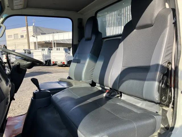 いすゞ エルフ TPG-NJR85AD(2WD)の写真26