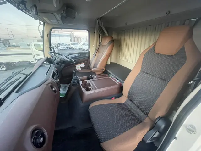 日野 レンジャー 2PG-FD2ABA(2WD)の写真25