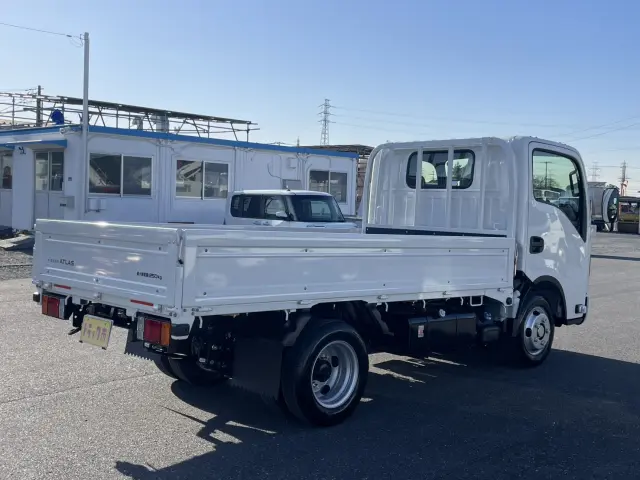 日産 アトラス 3DF-AHR87AF(2WD)の写真3