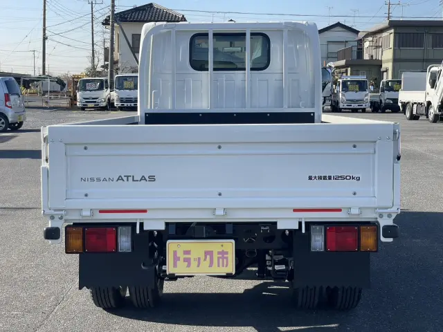 日産 アトラス 3DF-AHR87AF(2WD)の写真6