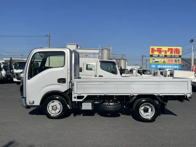 日産 アトラス 3DF-AHR87AF(2WD)の写真6