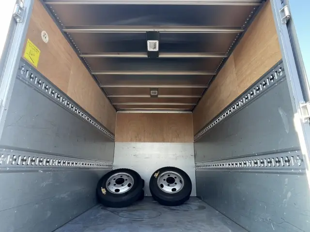 日野 デュトロ 2RG-XZU605M(2WD)の写真15