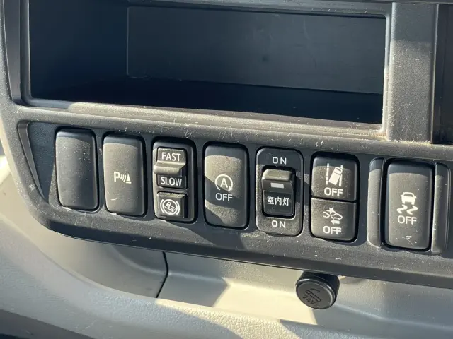 日野 デュトロ 2RG-XZU605M(2WD)の写真31