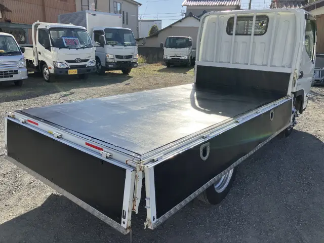 三菱 キャンター 2RG-FBA20(2WD)の写真18