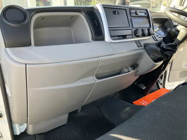 三菱 キャンター 2RG-FBA20(2WD)の写真22