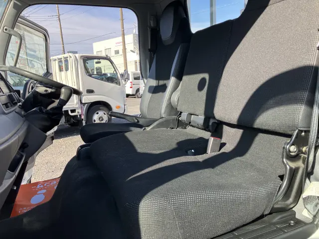 三菱 キャンター 2RG-FBA20(2WD)の写真23